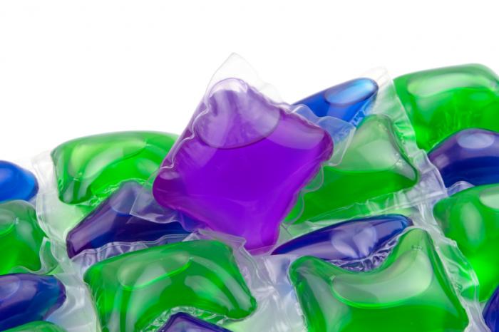 Laundry detergent pods